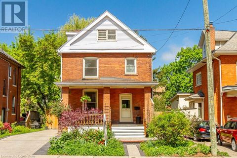 24 HYDE PARK Avenue Hamilton ON L8P4M5