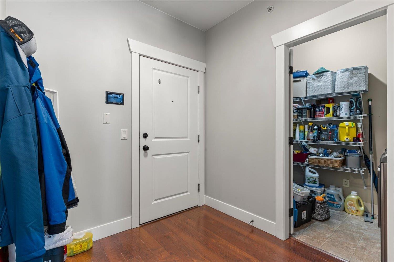 403 46021 SECOND AVENUE|Chilliwack Downtown