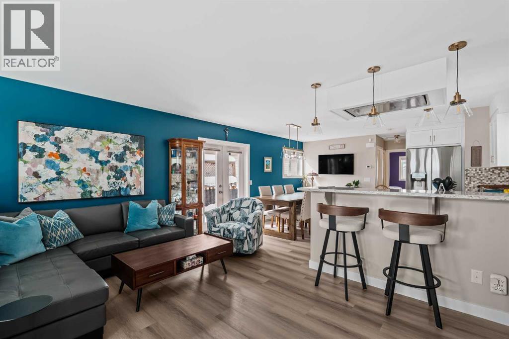 60 HUNTERHORN Crescent NE