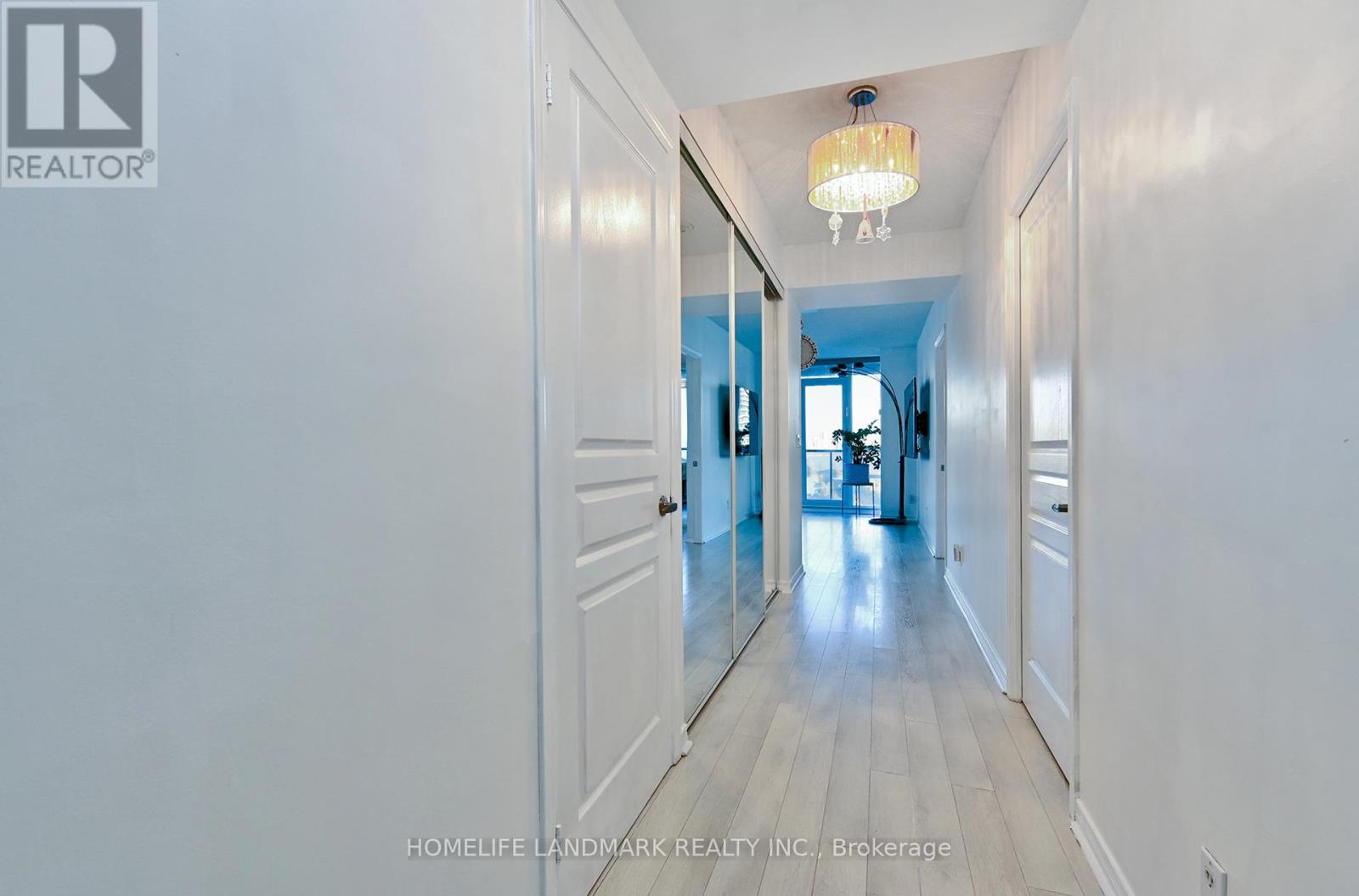 1206 - 2230 LAKESHORE BOULEVARD W