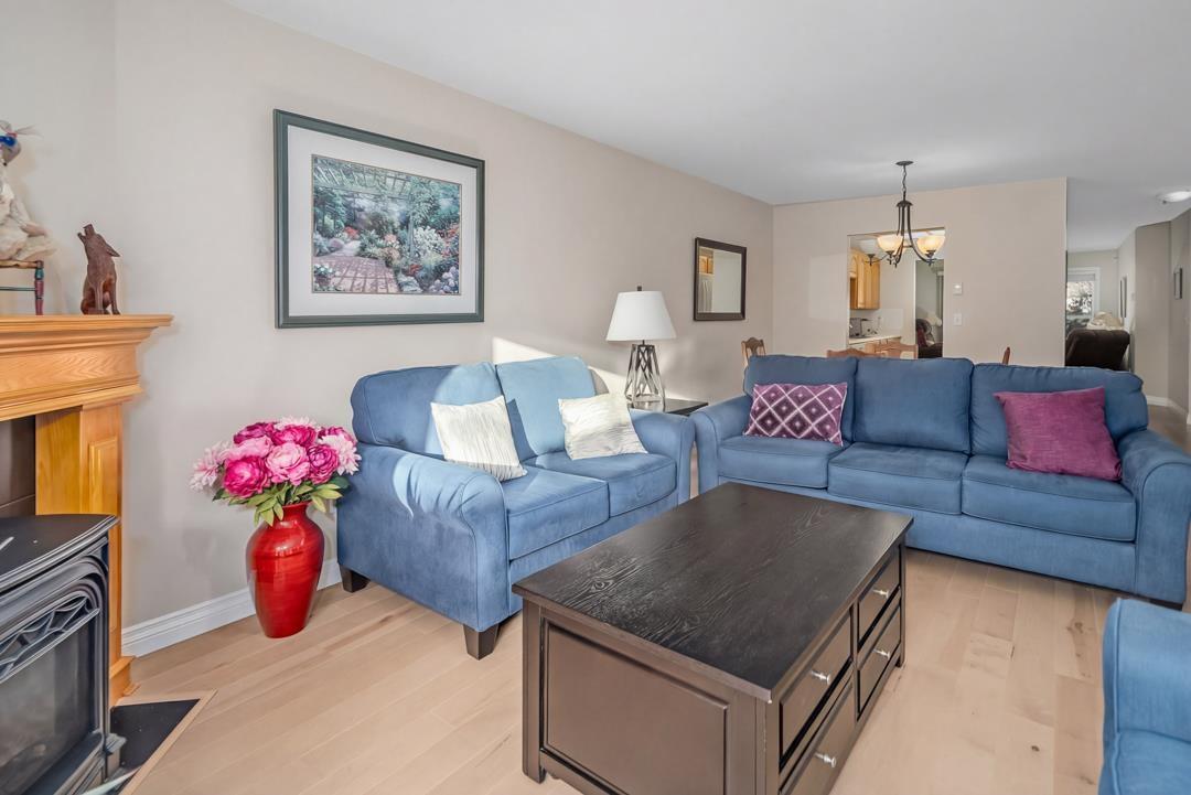 3 32640 MURRAY AVENUE