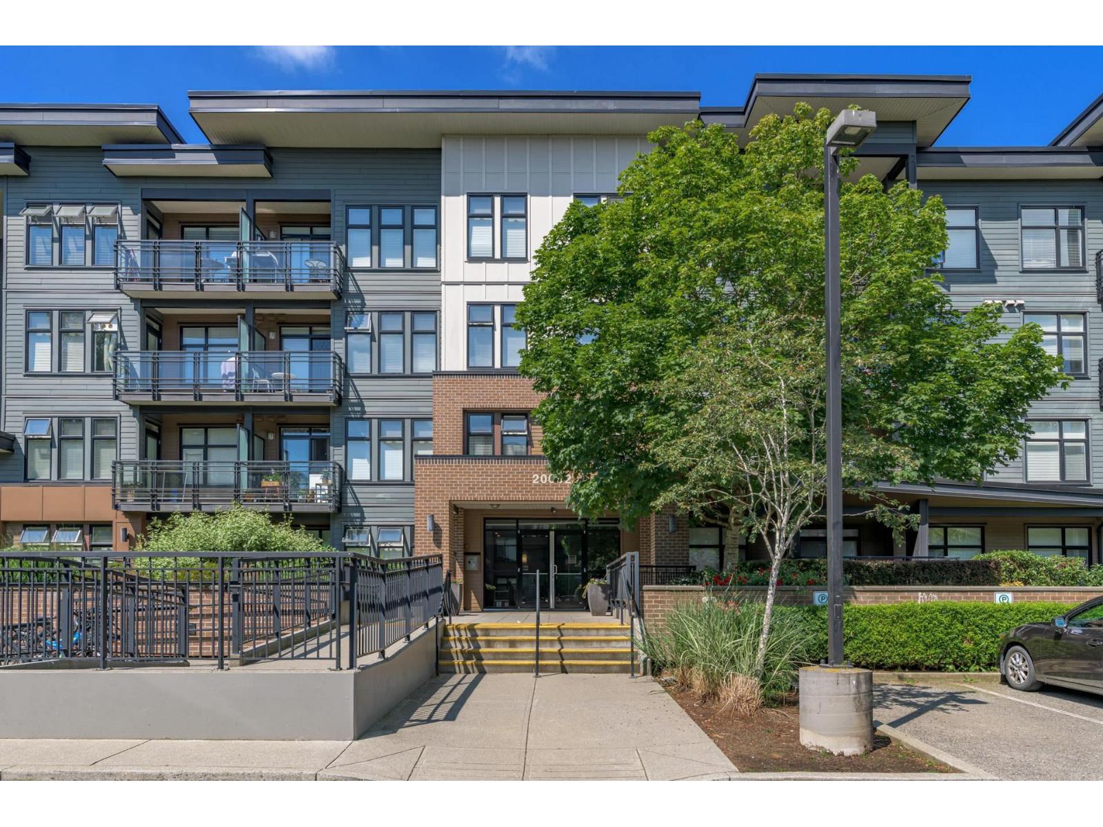312 20062 FRASER HIGHWAY
