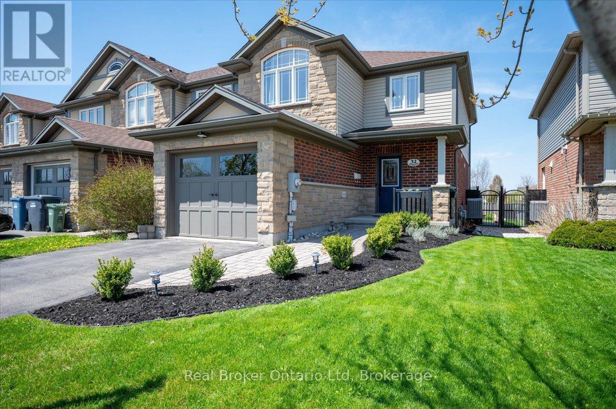 32 LAUGHLAND LANE
