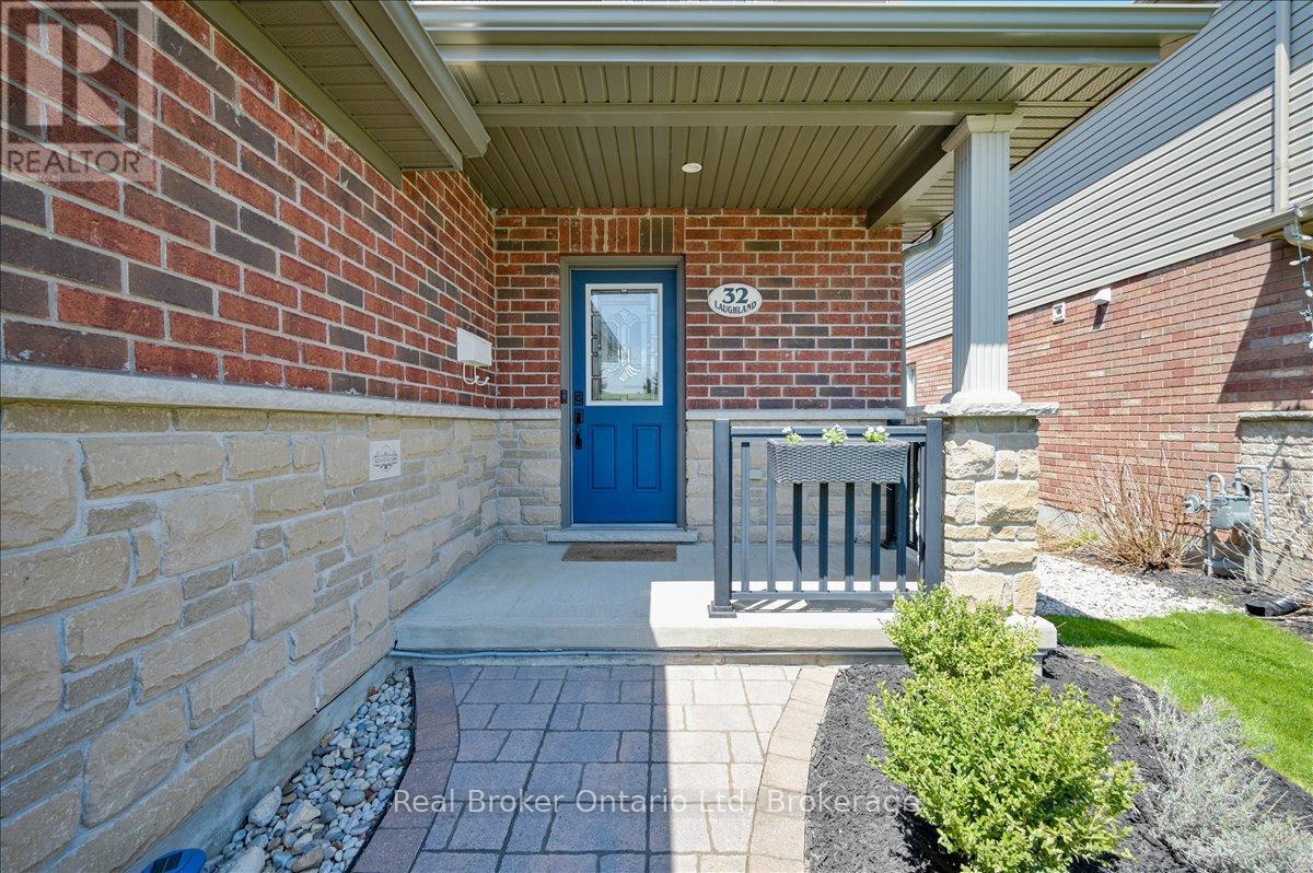 32 LAUGHLAND LANE