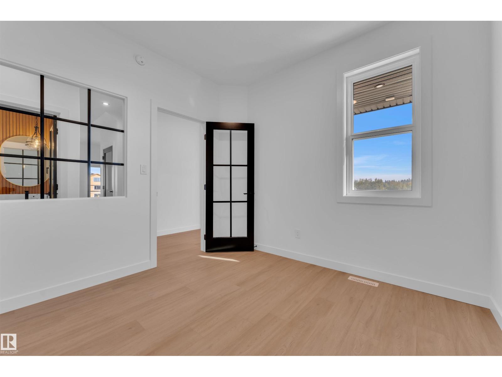 30 TILIA PL