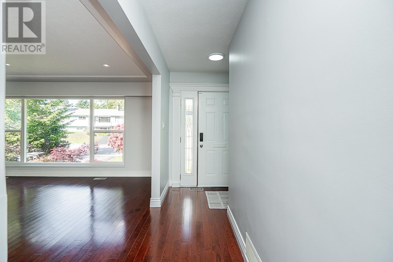 7522 MARK CRESCENT