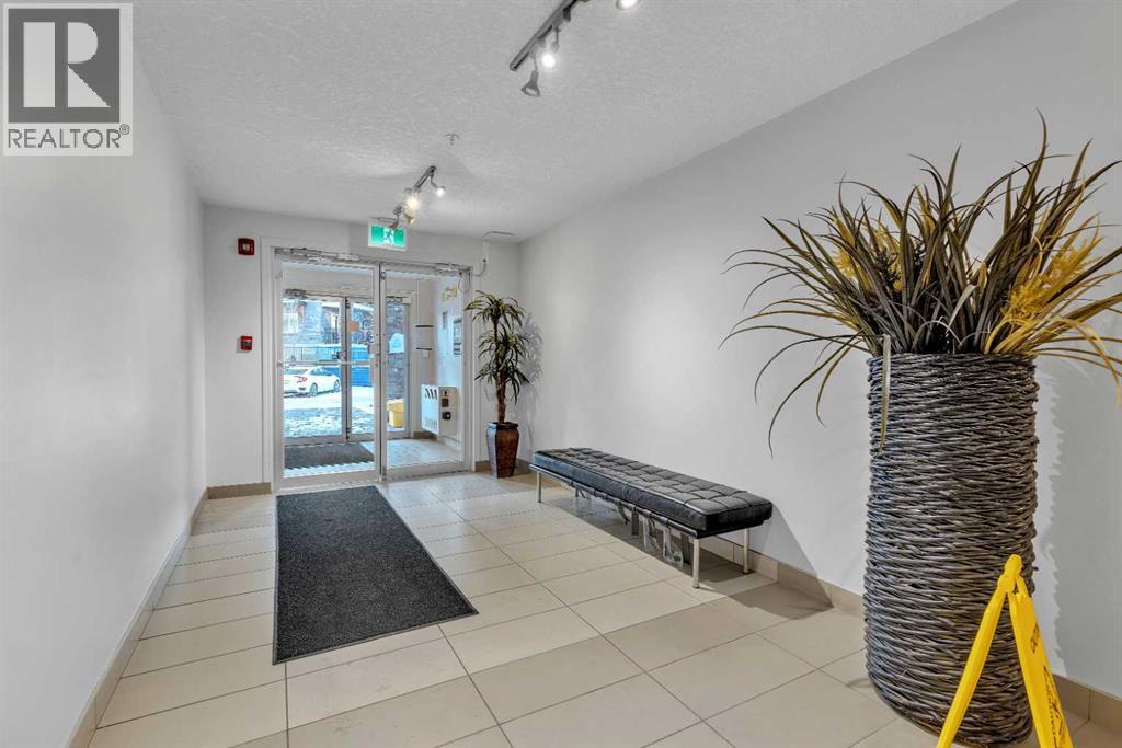 1202, 175 Panatella Hill NW