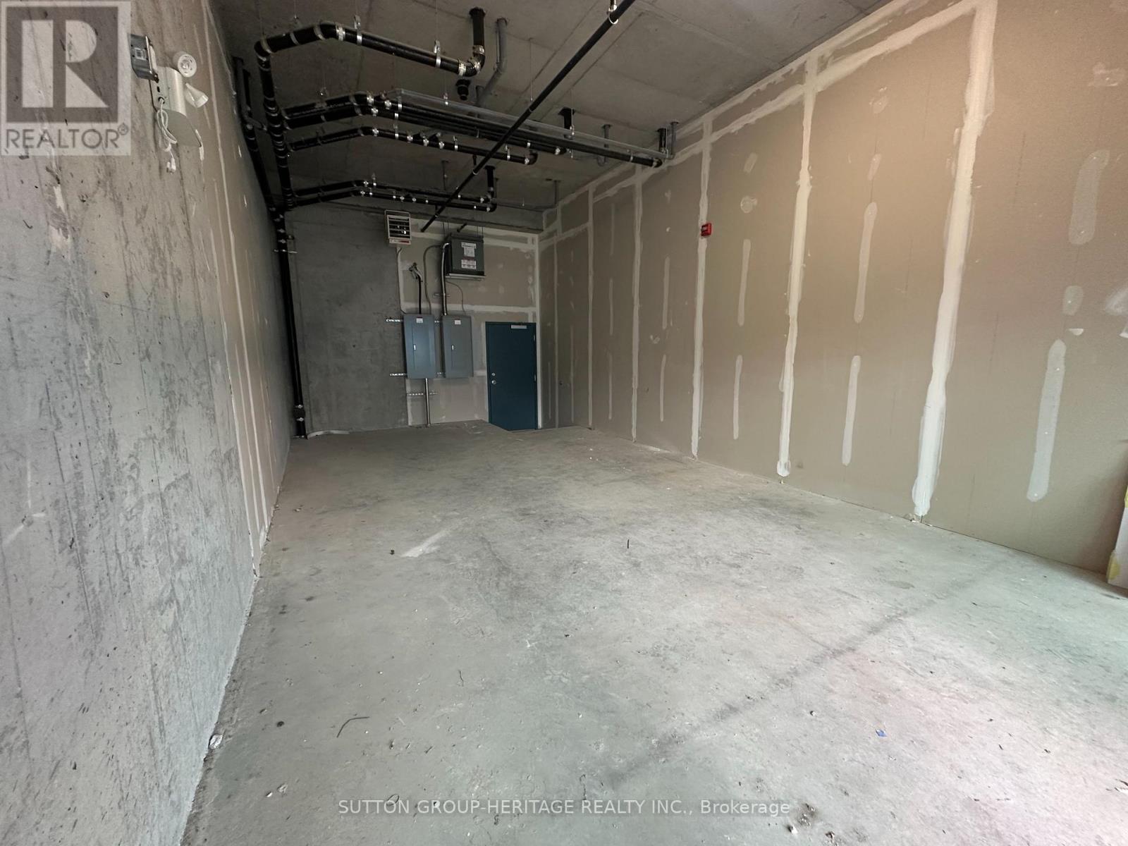 114 - 652 PRINCESS STREET