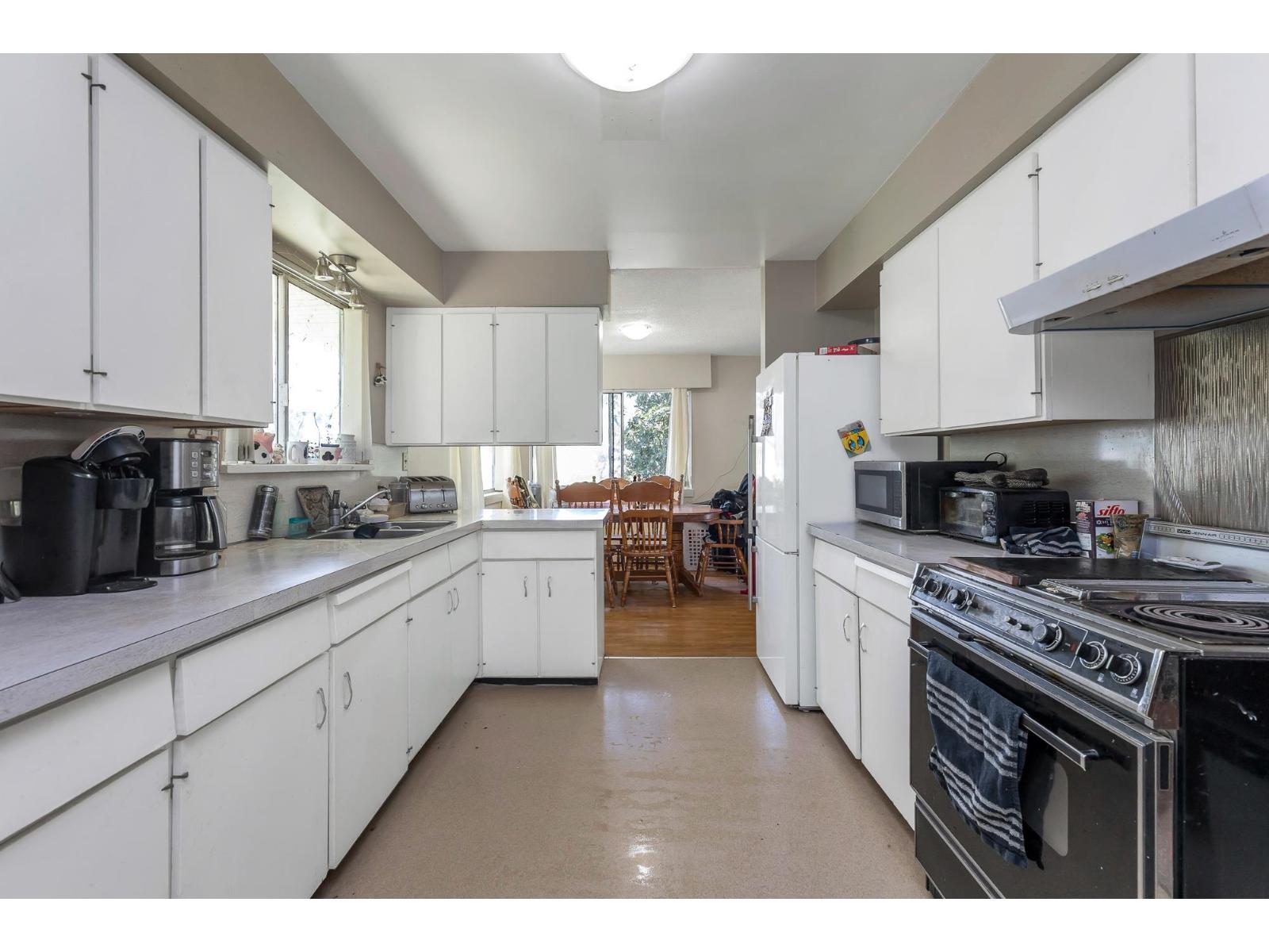8591 HOWELL ROAD
