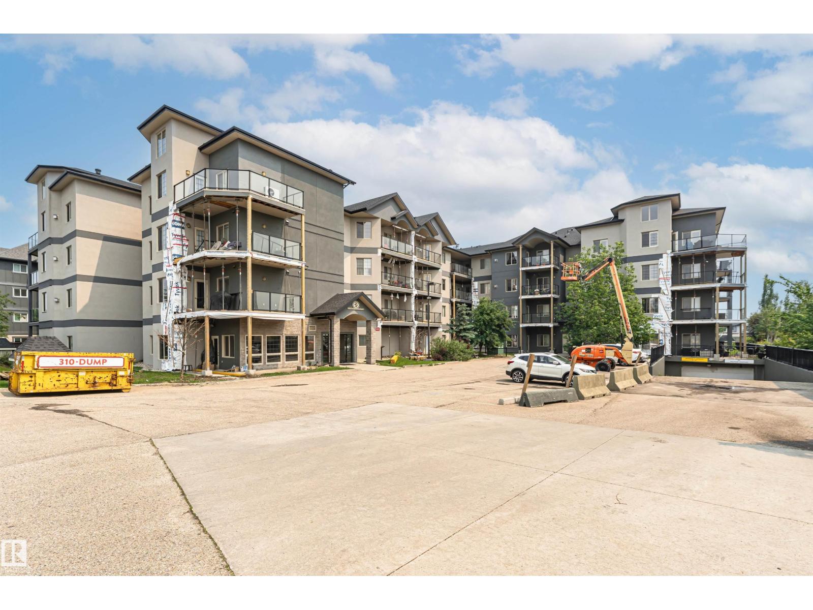 #406 16235 51 ST NW