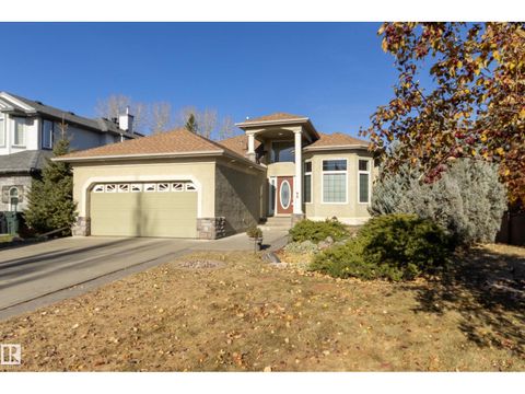 96 LINKSVIEW DR Spruce Grove AB T7X4L6