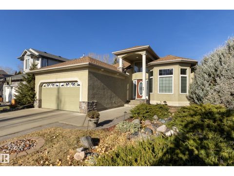 96 LINKSVIEW DR Spruce Grove AB T7X4L6