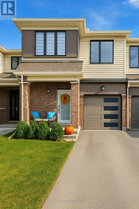 46 BERMONDSEY WAY Ottawa ON K2S2Y7