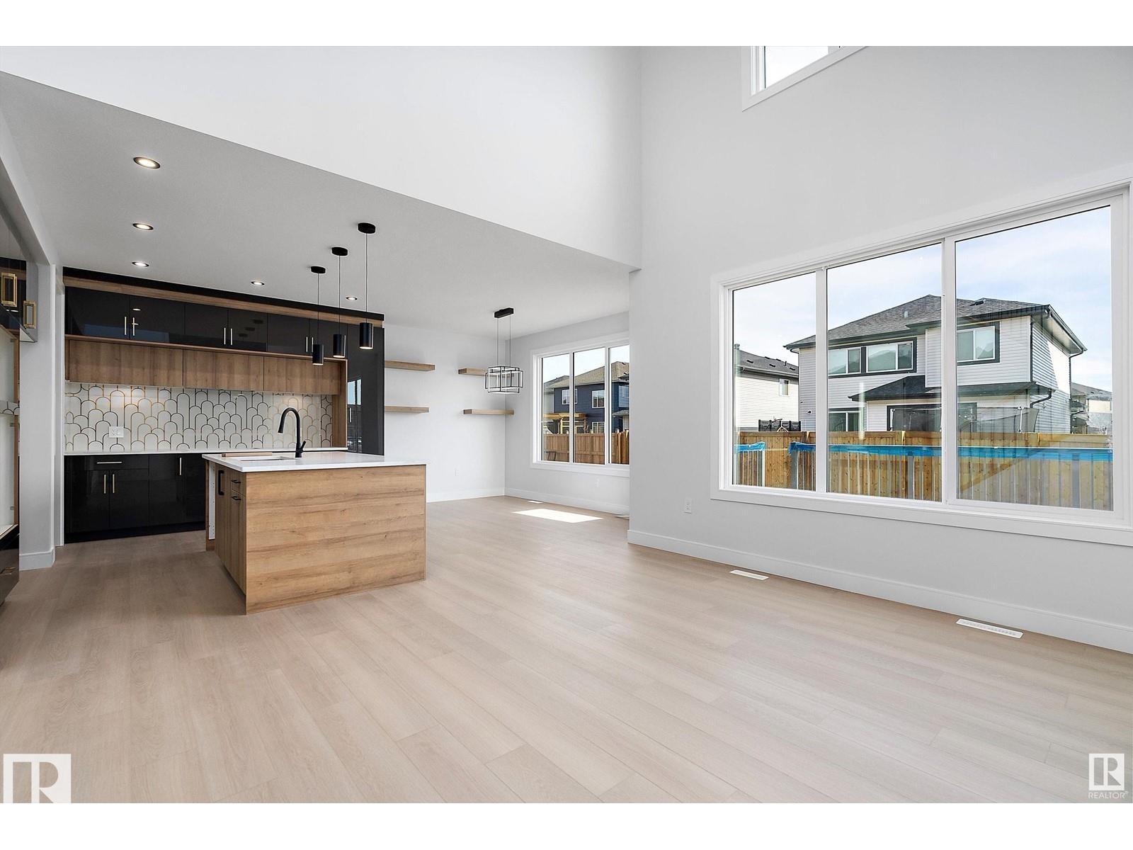 138 SOUTH RAVINES DR