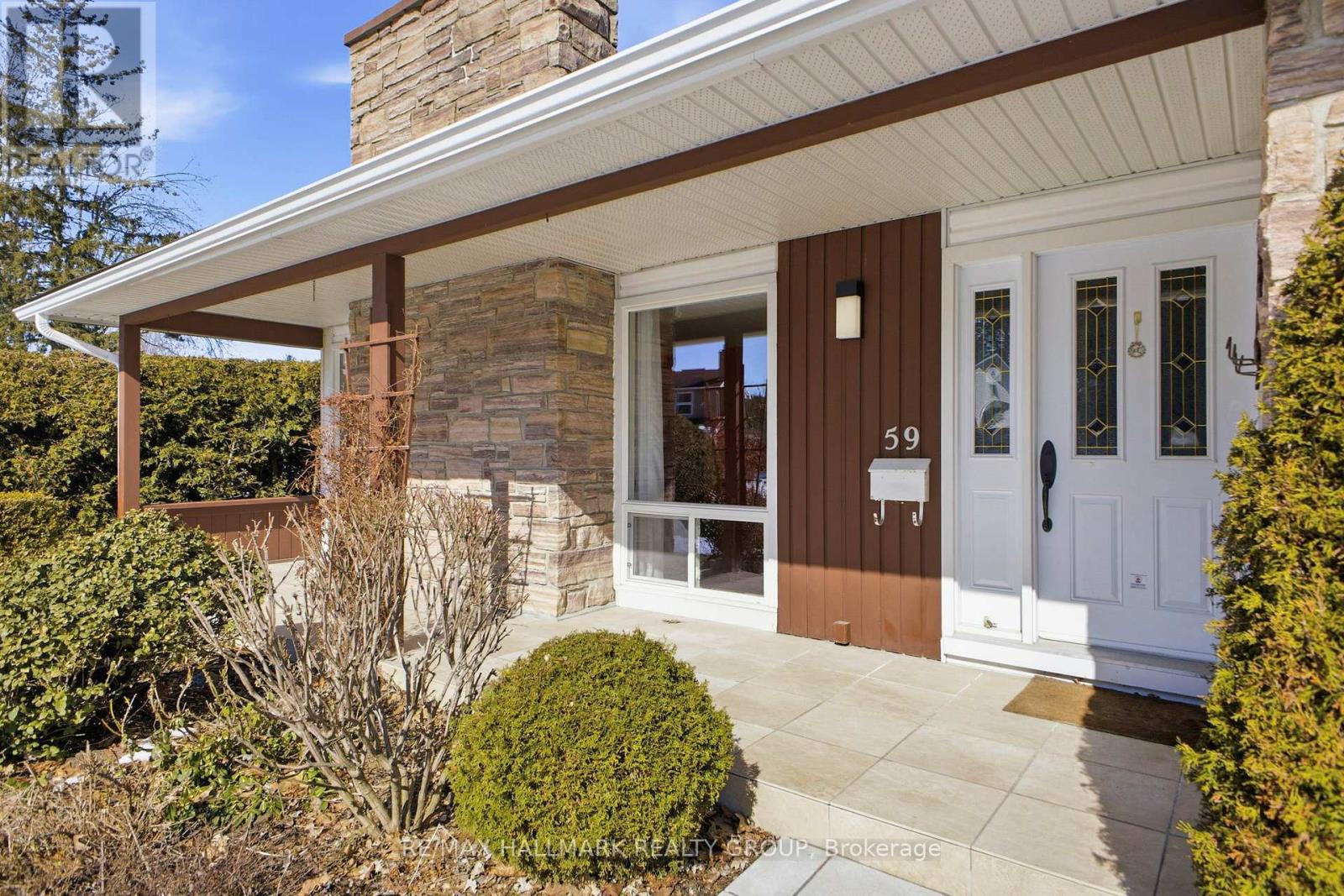 59 ASHGROVE CRESCENT