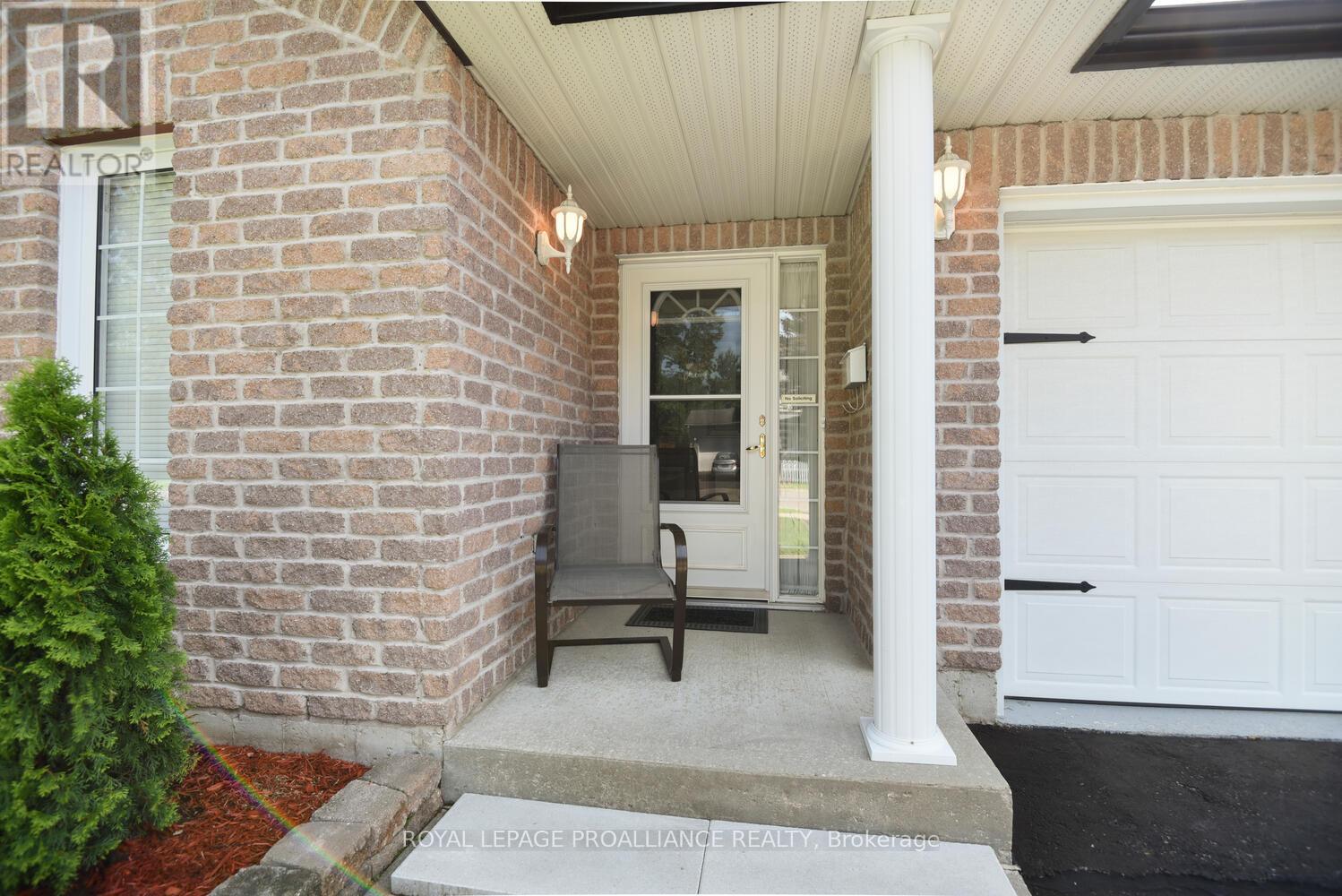 1283 CUTHBERTSON AVENUE