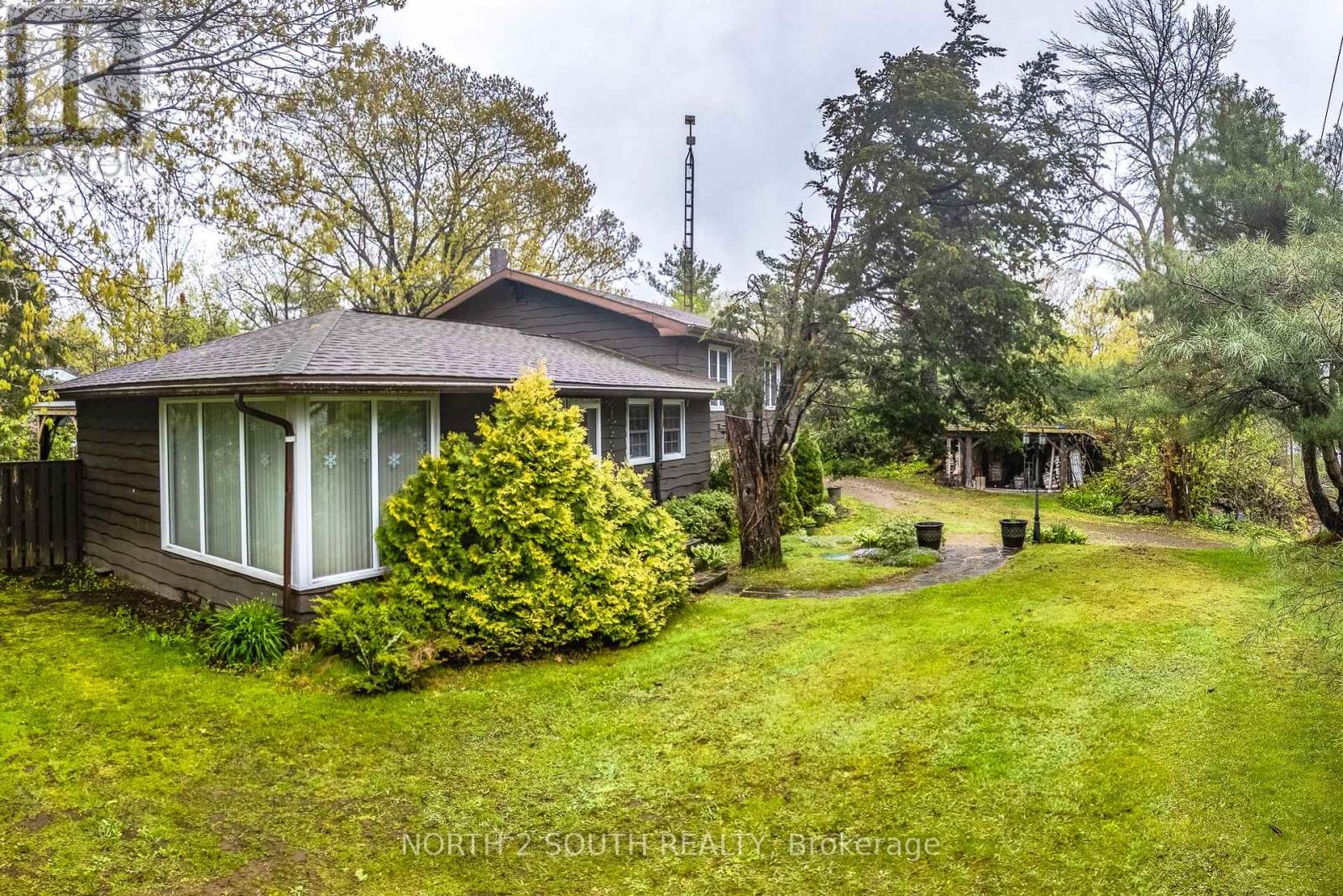 1146 HONEY HARBOUR ROAD