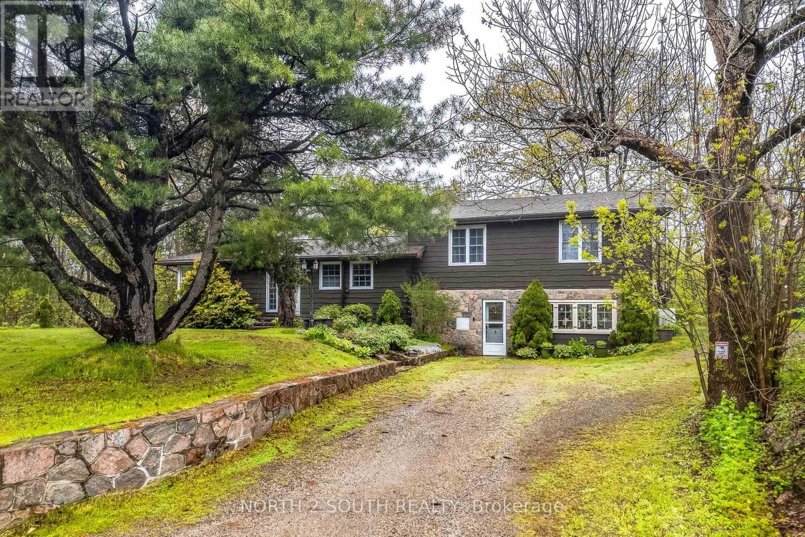 1146 HONEY HARBOUR ROAD