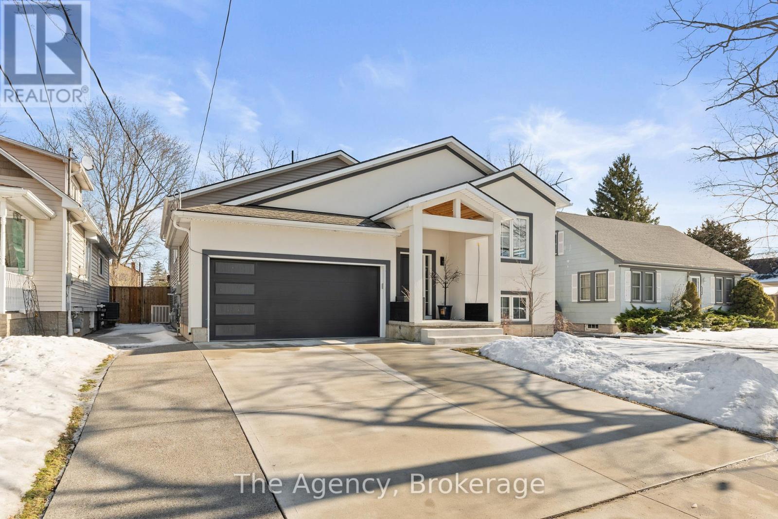 324 THORNWOOD AVENUE