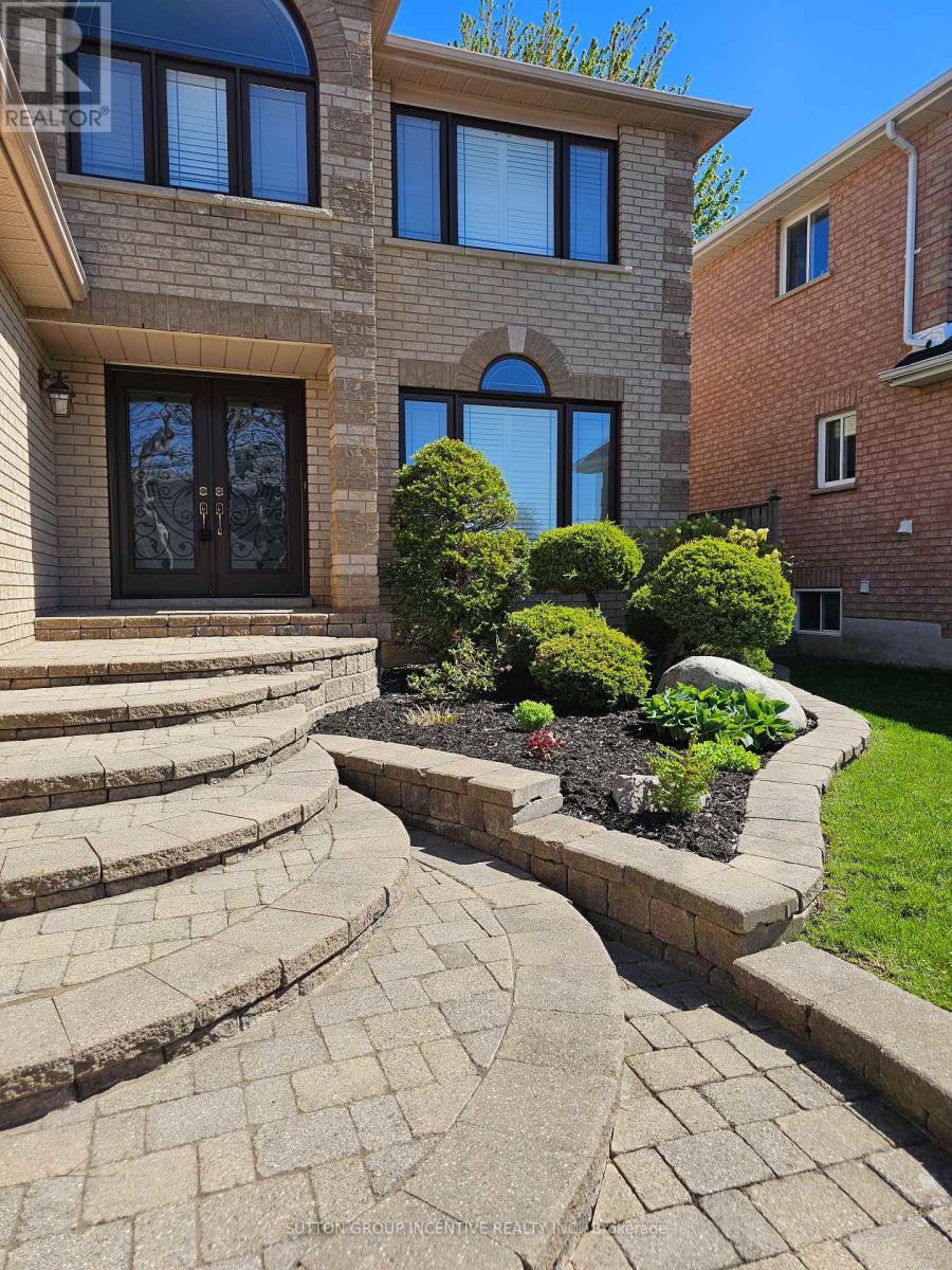 4 CHANTAL STREET