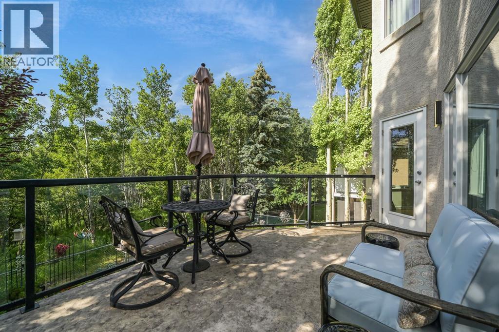 1458 Strathcona Drive SW