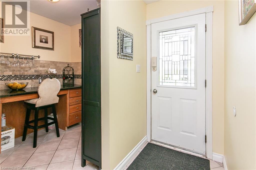586 DRUMMERHILL Crescent