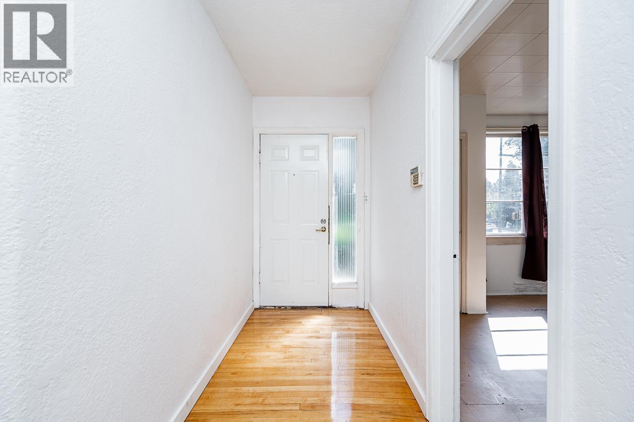 2212 OLD DOLLARTON ROAD