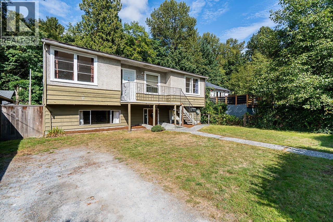 2212 OLD DOLLARTON ROAD