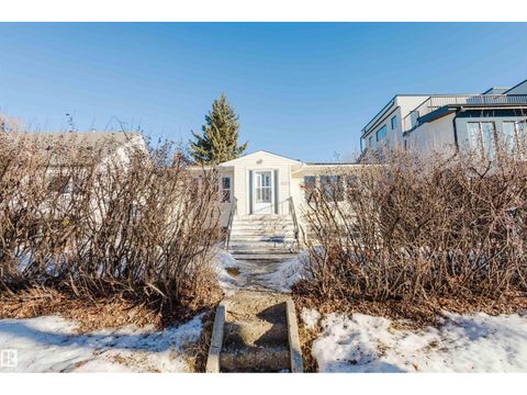 10511 80 ST NW Edmonton AB T6A3J8