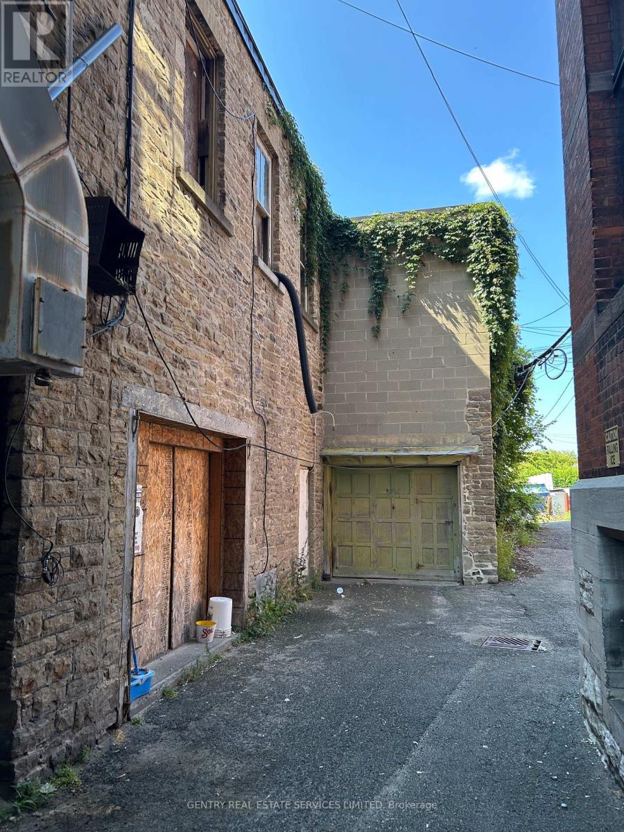 2-4 COURT HOUSE AVENUE