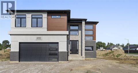 4512 URSULA Comber ON N0R1A0