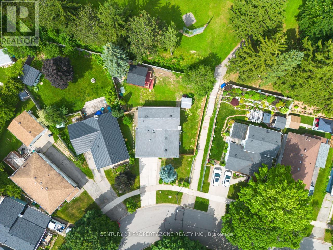 102 HICKORY HEIGHTS CRESCENT