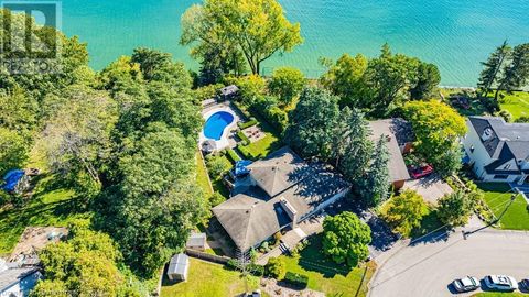 822 DANFORTH Place Burlington ON L7T1S2