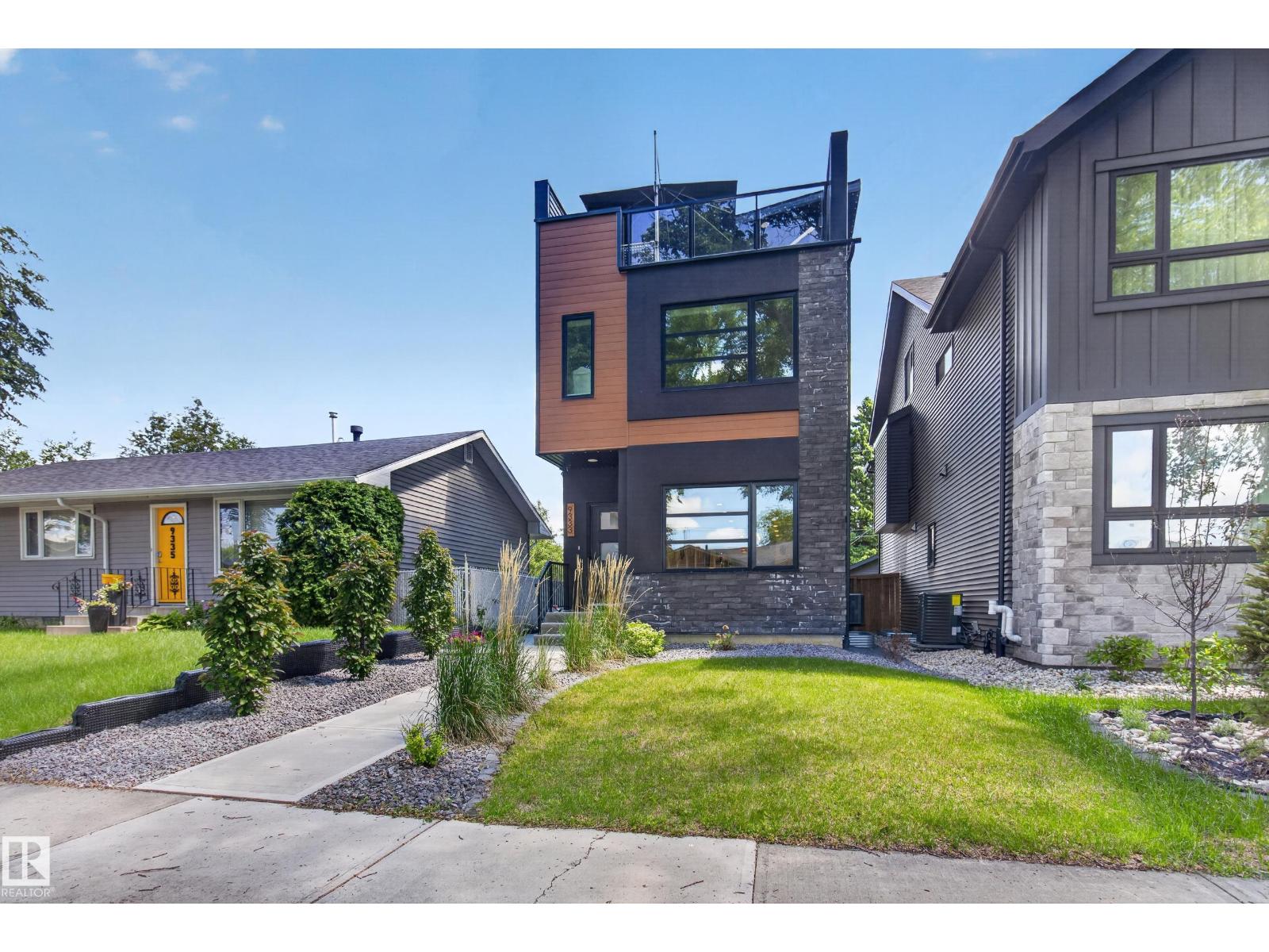 9333 148 ST NW