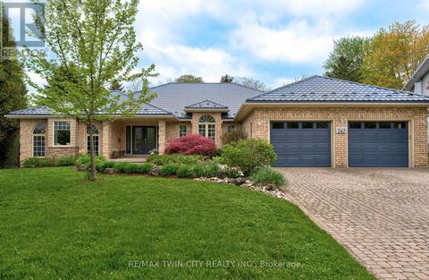 247 MONTCLAIR PLACE Waterloo ON N2J3L7