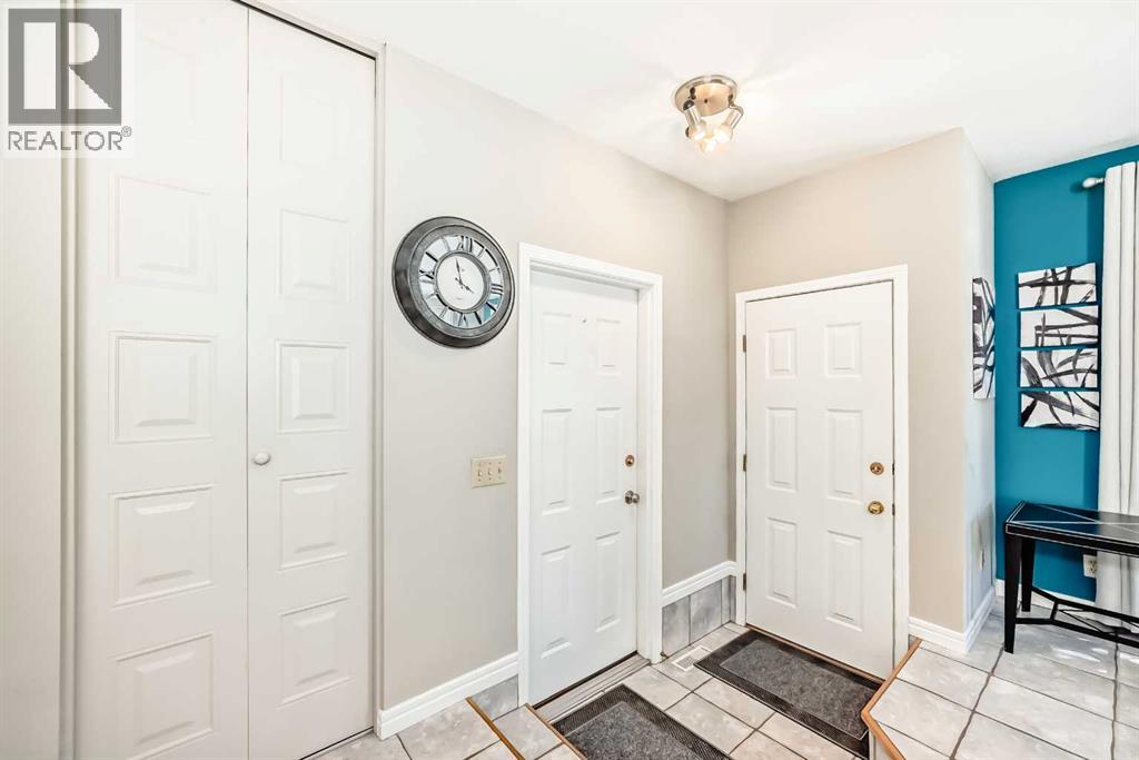 119 Deer Run Close SE