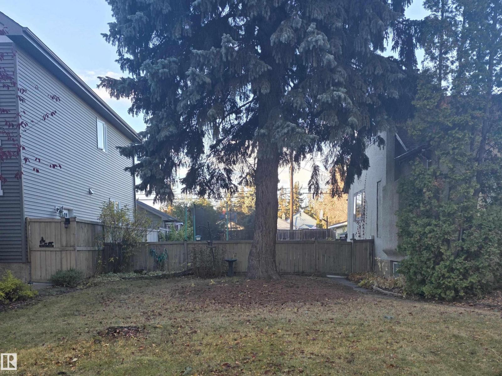 7508 111 ave NW