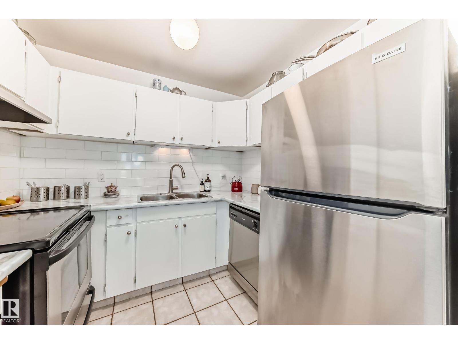 #314 10148 118 ST NW