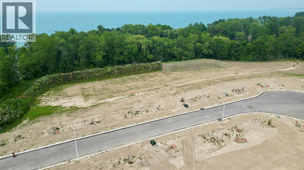 3404 FOUR ELMS COURT