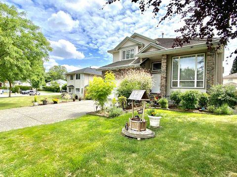 16072 96A AVENUE Surrey BC V4N3K8