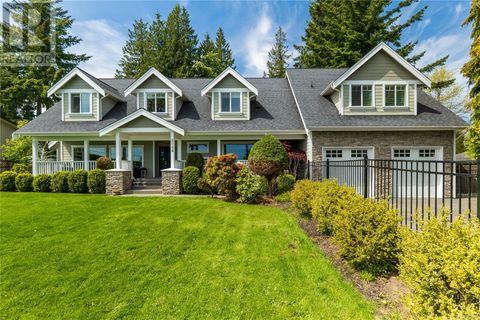 5058 Wesley Rd Saanich BC V8Y1Z4
