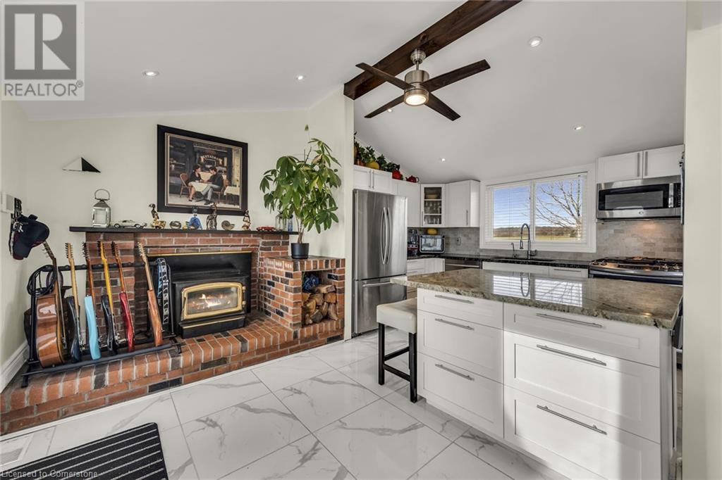 817 LAKESHORE Road