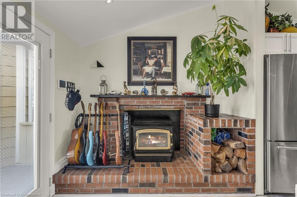 817 LAKESHORE Road