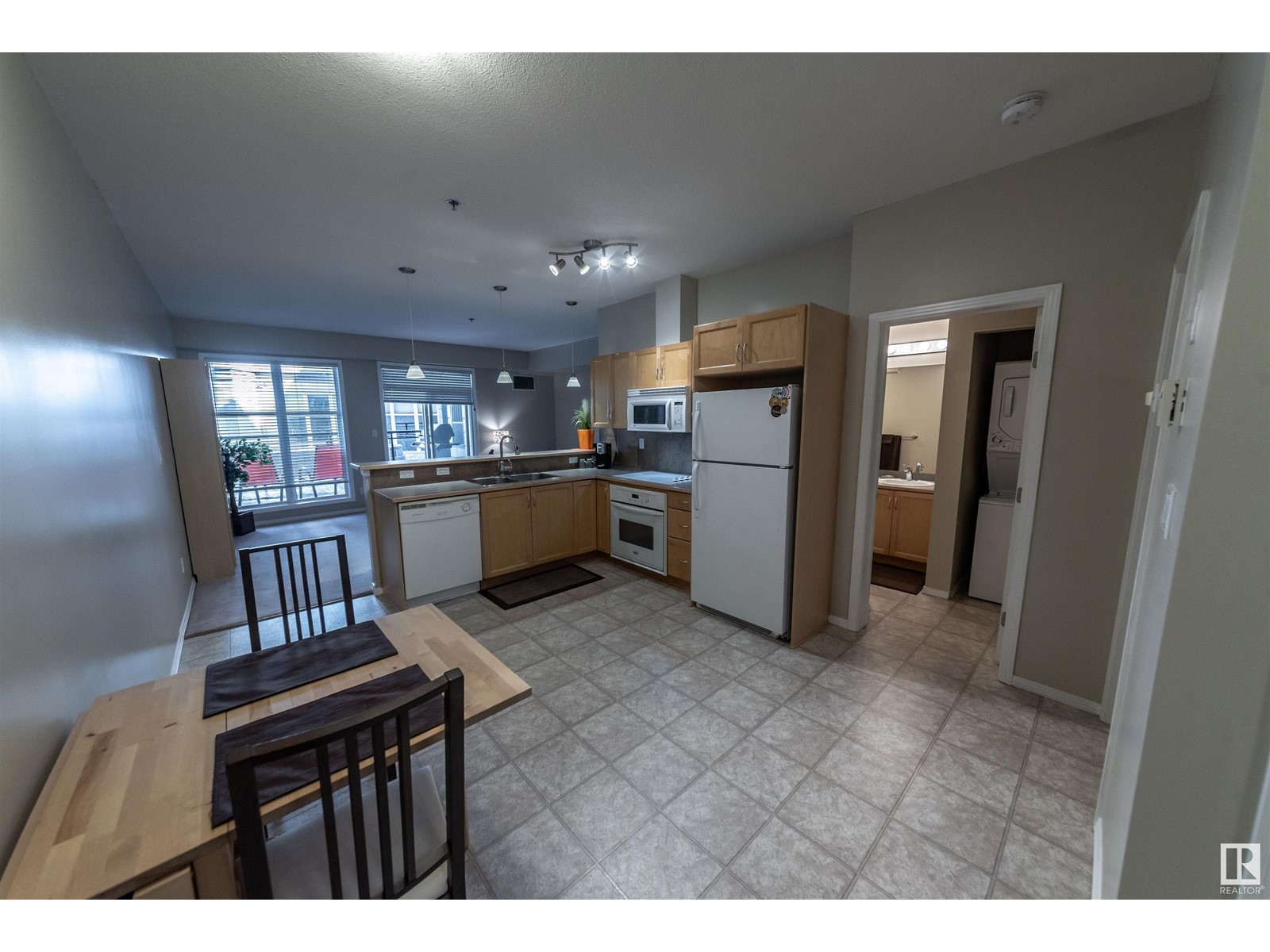 #150 4827 104A ST NW