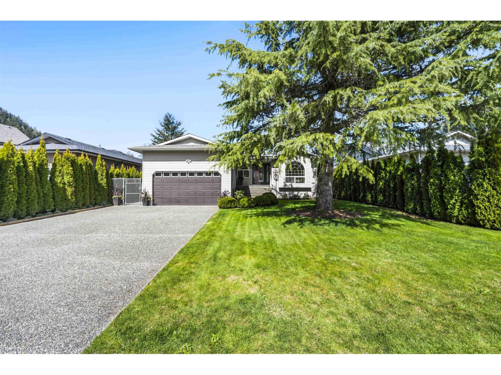 321 CHESTNUT AVENUE|Harrison Hot Springs