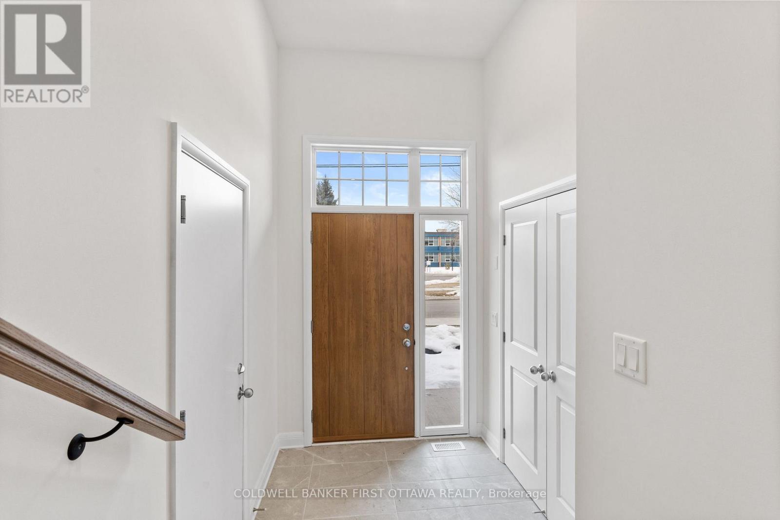 25 UTMAN CRESCENT