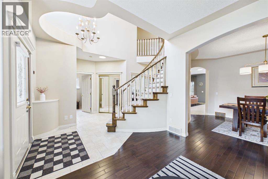 15 Royal Crest Terrace NW