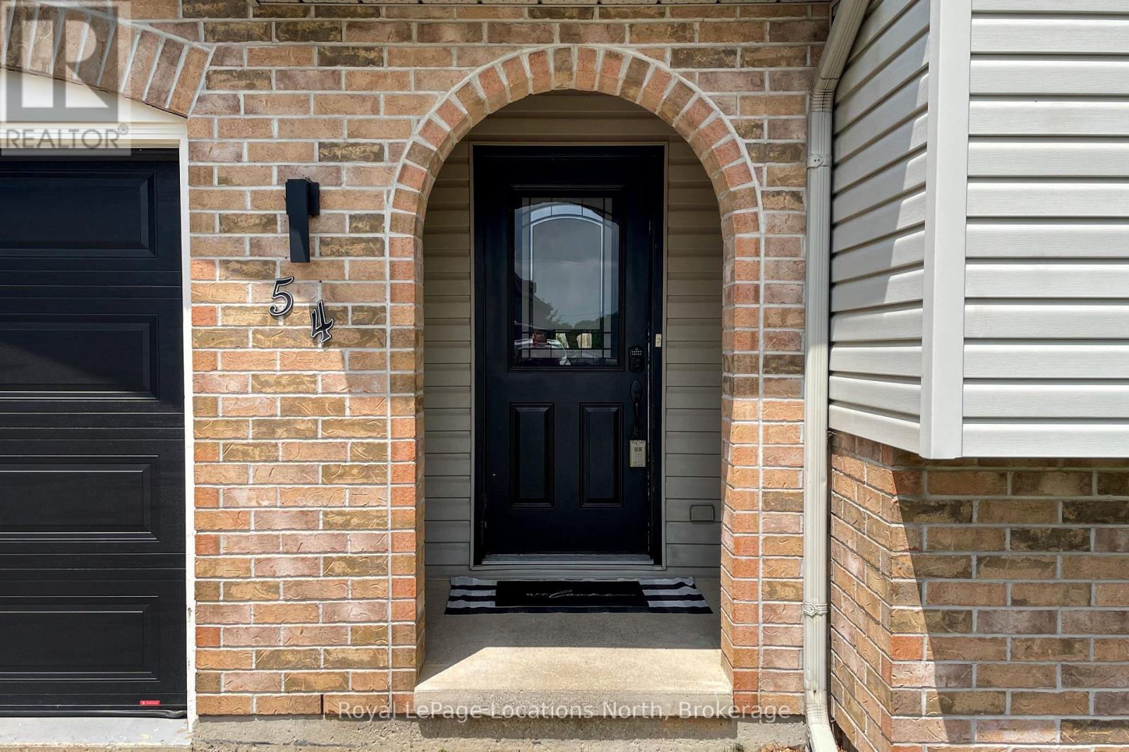 54 ALBERY COURT