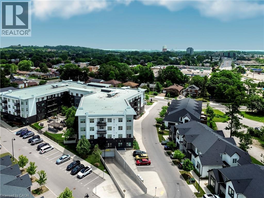110 FERGUS Avenue Unit# 17