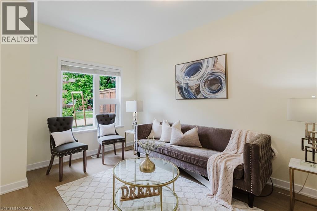110 FERGUS Avenue Unit# 17
